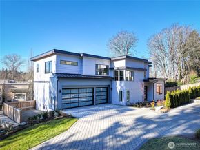 10204 NE 43rd Street, Kirkland WA 98033