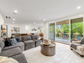 10204 NE 43rd Street, Kirkland WA 98033