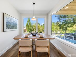 10204 NE 43rd Street, Kirkland WA 98033