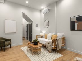 1104 C 34th Avenue, Seattle WA 98122