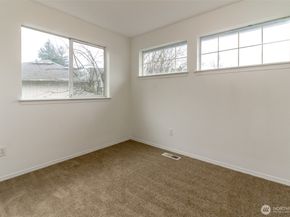 26334 127th Avenue SE, Kent WA 98030