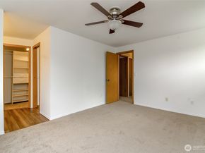 26334 127th Avenue SE, Kent WA 98030