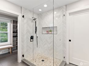 9604 44th Avenue SW, Seattle WA 98136