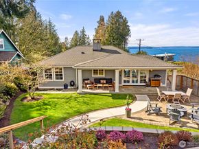 9604 44th Avenue SW, Seattle WA 98136