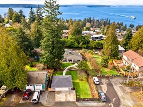 9604 44th Avenue SW, Seattle WA 98136