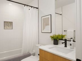 4408 B 50th Avenue S, Seattle WA 98118