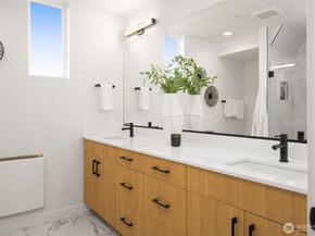 4408 B 50th Avenue S, Seattle WA 98118