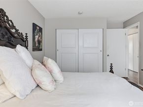 26425 Pennsylvania Avenue NE 14, Kingston WA 98346