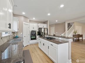 20507 9th Avenue W, Lynnwood WA 98036