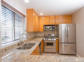 1920 E Union 104, Seattle WA 98122