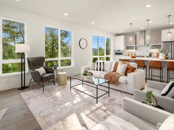 4570 22nd Avenue SW, Seattle WA 98106