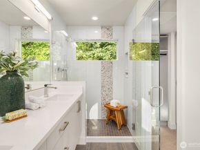 4570 22nd Avenue SW, Seattle WA 98106