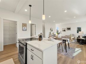 1846 127th Avenue NE A2, Lake Stevens WA 98258