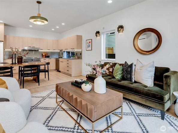 4405 S Holly Street, Seattle WA 98118