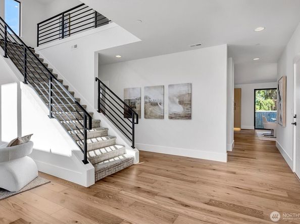 16215 Simonds Road NE, Kenmore WA 98028