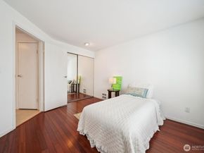 5813 S 238th CT F2, Kent WA 98032