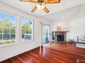 5813 S 238th CT F2, Kent WA 98032