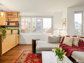 2504 Western Avenue 422, Seattle WA 98121