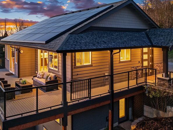 15205 152nd Avenue NE, Woodinville WA 98072