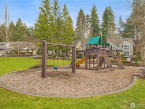 11727 165th Place NE, Redmond WA 98052