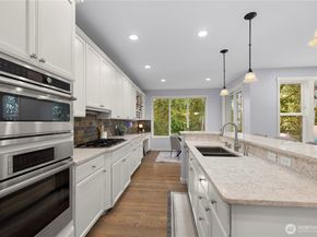 11727 165th Place NE, Redmond WA 98052