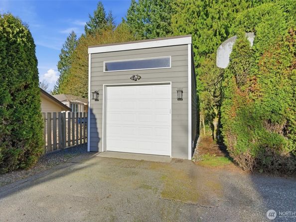 1033 W Mukilteo Boulevard, Everett WA 98203