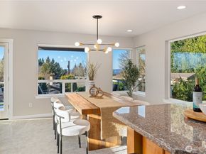 1033 W Mukilteo Boulevard, Everett WA 98203