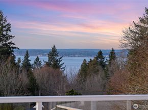 1033 W Mukilteo Boulevard, Everett WA 98203