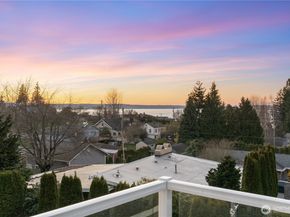 1033 W Mukilteo Boulevard, Everett WA 98203
