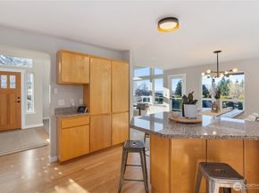 1033 W Mukilteo Boulevard, Everett WA 98203