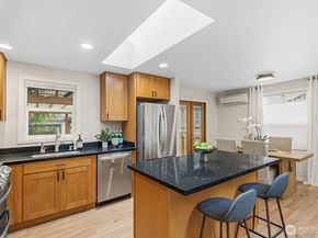 10731 Dayton Avenue N, Seattle WA 98133