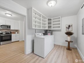 8127 11th Avenue SW, Seattle WA 98106