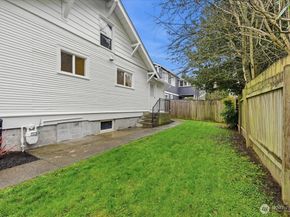8127 11th Avenue SW, Seattle WA 98106