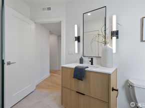 410 2nd Street A, Kirkland WA 98033