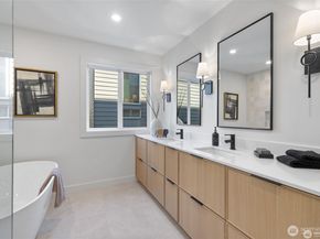 410 2nd Street A, Kirkland WA 98033