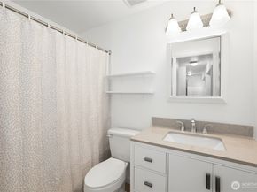 22612 6th Avenue S 15, Des Moines WA 98198