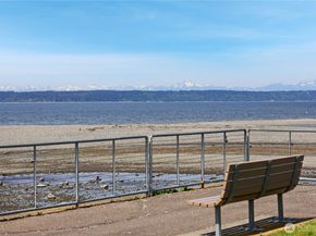 22612 6th Avenue S 15, Des Moines WA 98198