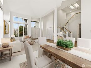 2005 NE 35th Place, Renton WA 98056