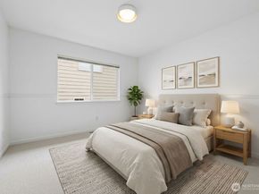 2005 NE 35th Place, Renton WA 98056