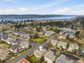 2005 NE 35th Place, Renton WA 98056