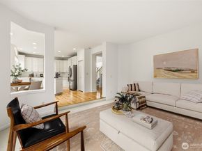2005 NE 35th Place, Renton WA 98056