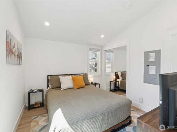3537 NE 93rd Street, Seattle WA 98115