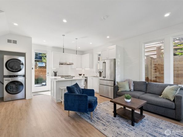 3537 NE 93rd Street, Seattle WA 98115