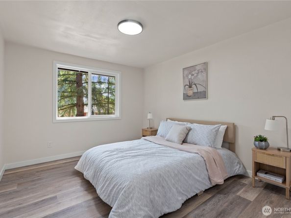 2012 S 331st Street, Federal Way WA 98003
