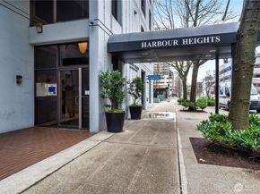 2621 2nd Avenue 1005, Seattle WA 98121