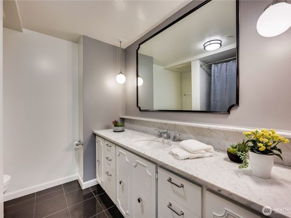 2621 2nd Avenue 1005, Seattle WA 98121