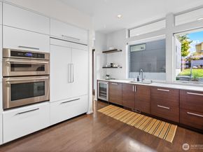 8244 2nd Avenue NE, Seattle WA 98115