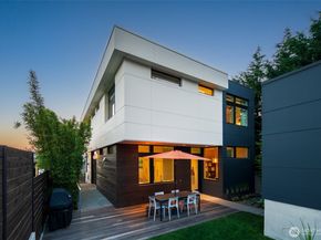 8244 2nd Avenue NE, Seattle WA 98115