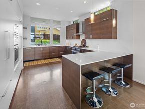 8244 2nd Avenue NE, Seattle WA 98115