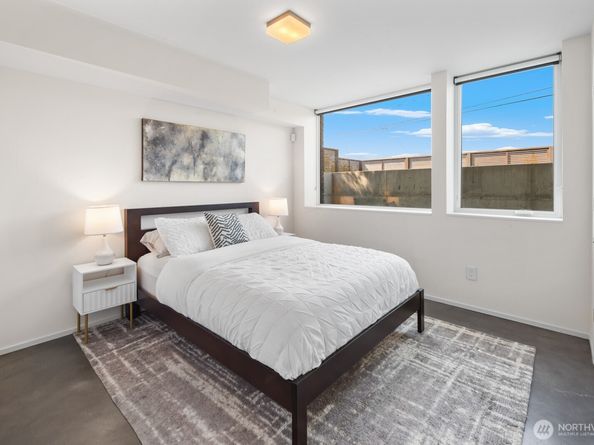 8244 2nd Avenue NE, Seattle WA 98115